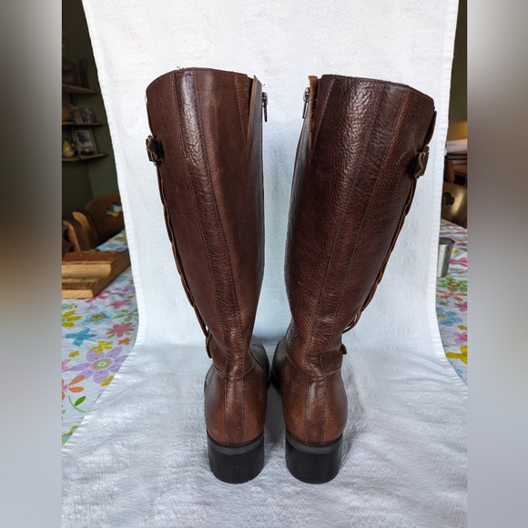Classic Tall Leather Boot - Like New - Picture 4 of 8